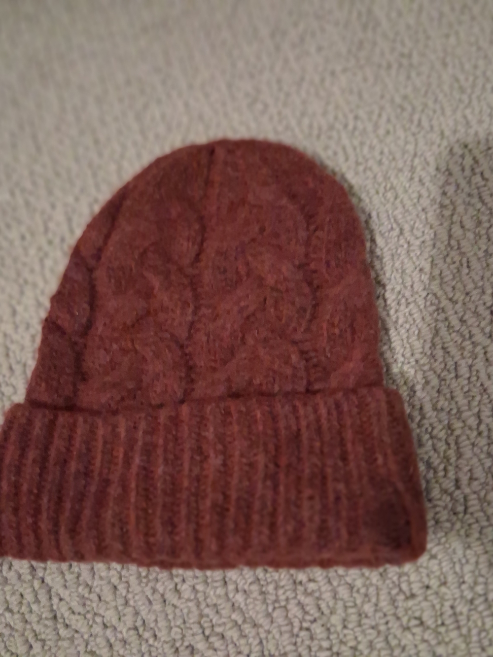 Old Navy Cable Knit Fold-Over Beanie Hat - Rust Brown